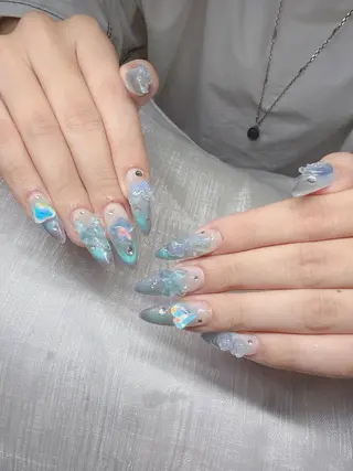 ネイル Lee Nailsのネイルデザイン