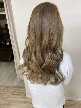 カラー SALOWIN栄 高須大貴のヘアスタイル