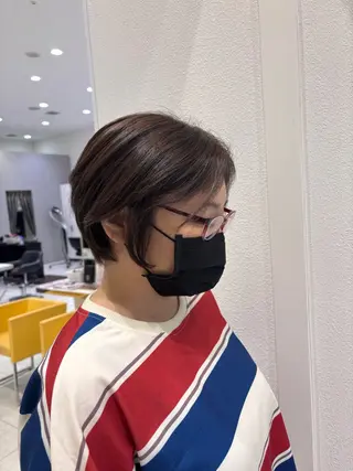 ショート カラー 🩶米澤 美月🩶のヘアスタイル
