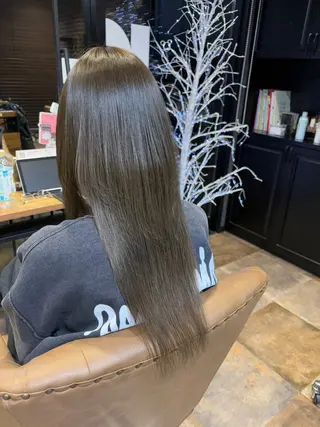 ロング カラー HAIR STORY r-ism next所属・飯村 麻莉奈のヘアスタイル