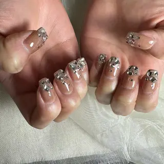 ネイル 里見 麗のネイルデザイン