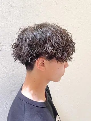 ショート パーマ 【メンズ専門】 古田　隆悟のヘアスタイル