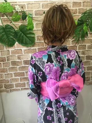 ロング ヘアアレンジ 毛穴改善/脱毛 ネイル　川上久仁子のエステ・リラクイメージ