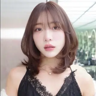 ミディアム 上村 光希のヘアスタイル