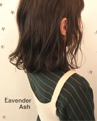 ミディアム カラー 市川 千夏のヘアスタイル