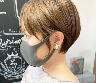 ショート カラー Hareru 豊田 修廣のヘアスタイル