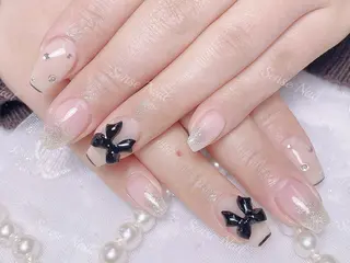 ネイル Queening 🦋のネイルデザイン
