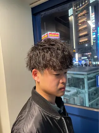 ミディアム 伊藤 博紀のヘアスタイル