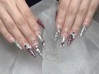 ネイル Maggie Nail🦩のネイルデザイン