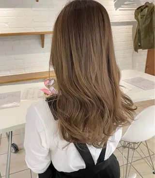 ロング 🌿透明感カラー 松本麻里奈🌼のヘアスタイル