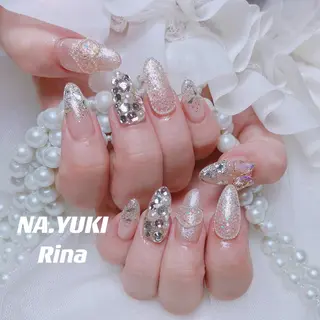 ネイル 🦋 Queenieのネイルデザイン