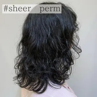 ミディアム カラー パーマ ヘアアレンジ 松田 亮葉のヘアスタイル