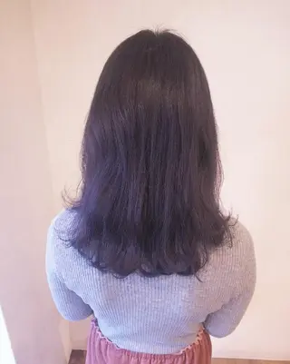 セミロング カラー RU RIのヘアスタイル