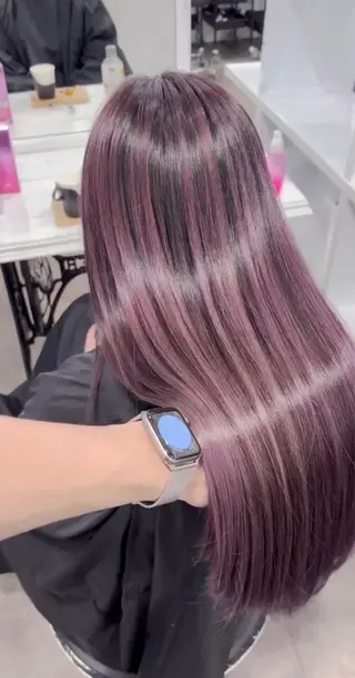 ロング 佐藤 莉子のヘアスタイル