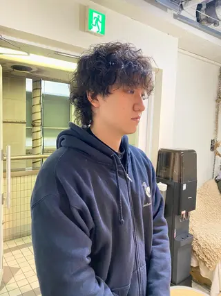ミディアム パーマ メンズ 竹内 柚子のヘアスタイル