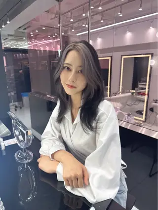 セミロング カラー レイヤーカット/ 縮毛矯正🇰🇷早坂のヘアスタイル