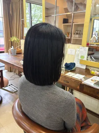 ミディアム 関 明日花のヘアスタイル