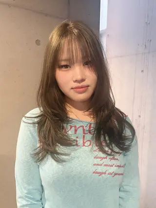 ミディアム カラー 韓国レイヤー/透明感 カラー/RIN🎀のヘアスタイル