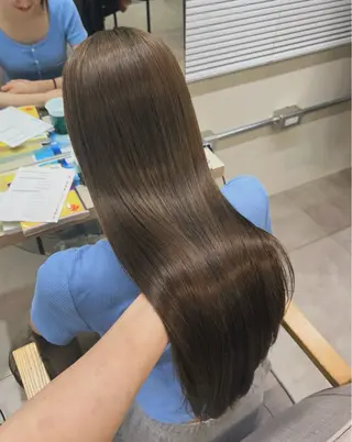 ロング カラー uni 江坂🦋 木下風子のヘアスタイル