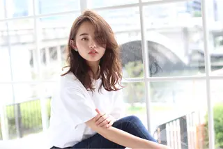 ミディアム カラー KAIzen. tomoのヘアスタイル