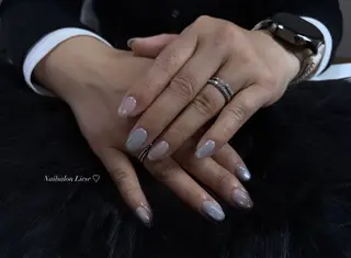 ネイル 𝐋𝐢𝐞𝐬𝐞 𝐘𝐔𝐈のネイルデザイン