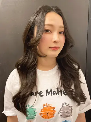 ロング カラー 🐸鈴木 綾乃🐸のヘアスタイル