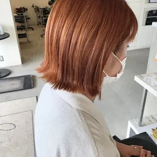 ショート カラー 岩井 愛生のヘアスタイル