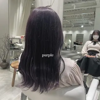 ロング カラー 峯崎 葵のヘアスタイル