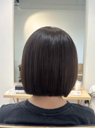 ショート ✨縮毛矯正/ ツヤ感カラー/うみ✨のヘアスタイル