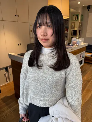 ロング 松本  夏海のヘアスタイル