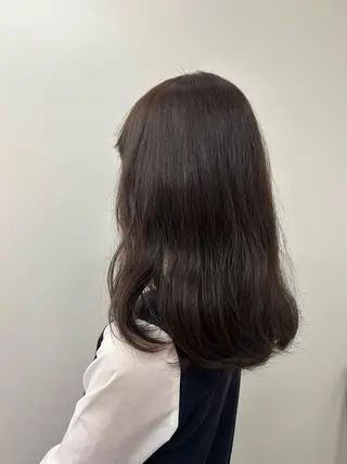 ミディアム 田中 樹奈のヘアスタイル