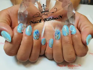 ネイル ネイルリボン 受付スタッフのネイルデザイン