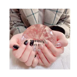 ショート ネイル 👑enen style👑のネイルデザイン