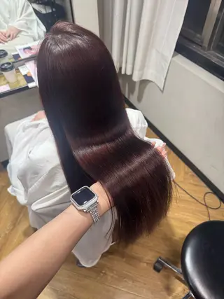 ロング 西浦 安珠/艶カラーのヘアスタイル