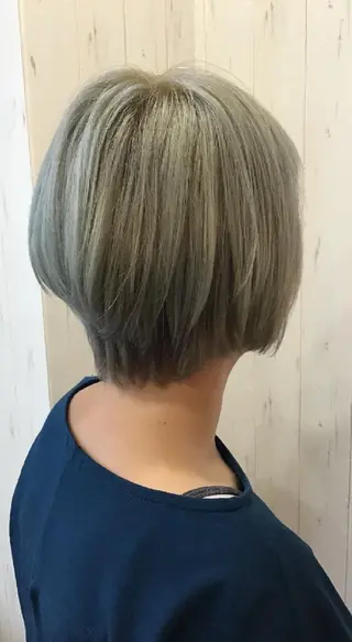 ショート カラー ヘアカラー&縮毛矯正 STAR☆RIVERのヘアスタイル