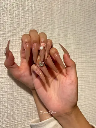 ネイル Luna Gladeのネイルデザイン