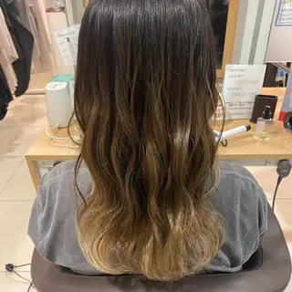 セミロング ヘアアレンジ ミルクティーベージュ 暖色カラー/池田麻帆のヘアスタイル
