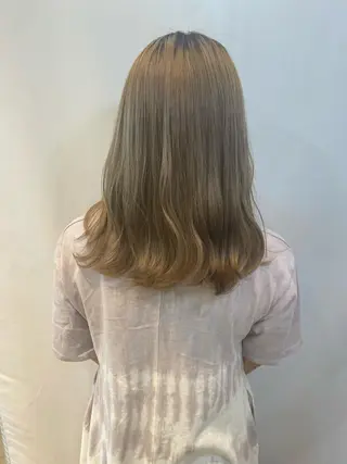 ミディアム カラー レイヤーカット/ miranのヘアスタイル