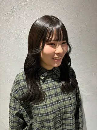 セミロング Maki /透明感カラーのヘアスタイル