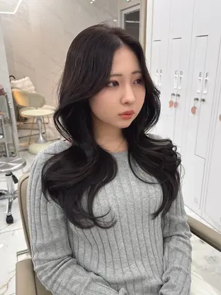 ロング のり🐼顔まわり/ 韓国/レイヤーカットのヘアスタイル