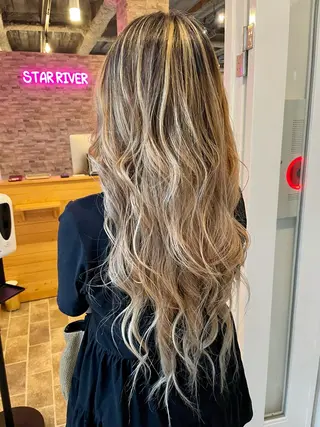 ロング 【髪質改善の専門店】 🫧鷹司郎のヘアスタイル