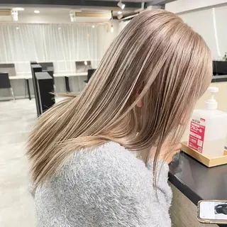 カラー 盛れる艶髪カラー Harusa🎀のヘアスタイル