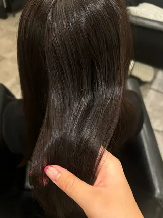 カラー jiire所属・Riri shuttaのヘアスタイル