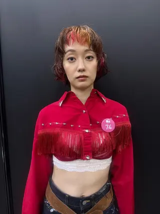 ショート 🦋ブリーチなしダブ ルカラー🌈MEGUのヘアスタイル