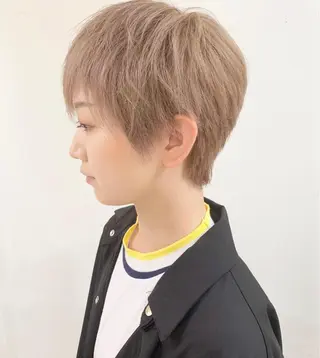 カラー 窪田 椋介のヘアスタイル
