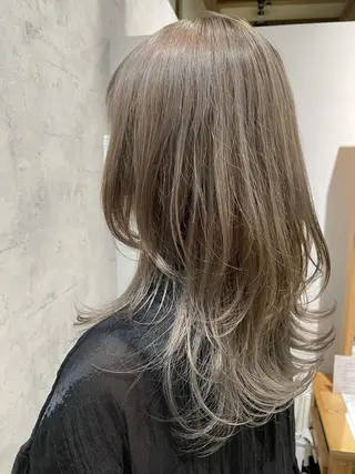 セミロング 木村 真知子のヘアスタイル