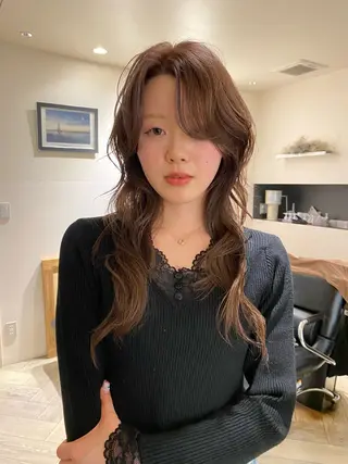 ロング カラー ナチュラルヘア🫧 ナナミのヘアスタイル