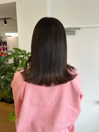 ミディアム カラー 艶ベージュ/オリーブ カラー🫒airiのヘアスタイル