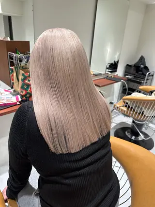 セミロング カラー ご予約 宜しくお願いします！のヘアスタイル