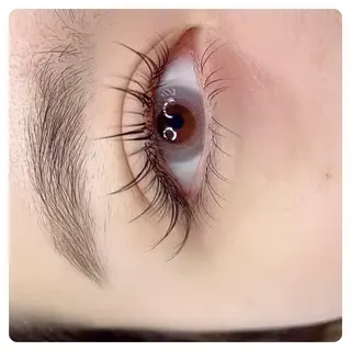 パーマ マツエク・マツパ アイブロウ 神山 ビューティー・アイのマツエク・マツパデザイン